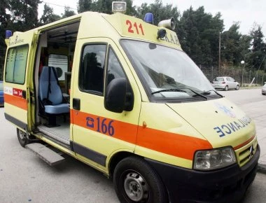 Νέο κρούσμα για πλαστό πτυχίο - Μπήκε στο ΕΚΑΒ με το απολυτήριο του αδελφού του - Φυλάκιση τριών ετών